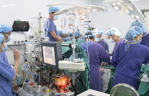 Xác lập kỷ lục mới về ghép tạng tại Bệnh viện Hữu nghị Việt Đức