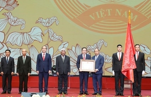 Trao tặng Huân chương Hồ Chí Minh cho Mặt trận Tổ quốc Việt Nam