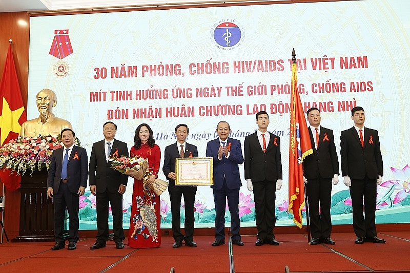 Nhiều thách thức trong việc chấm dứt dịch HIV tại Việt Nam