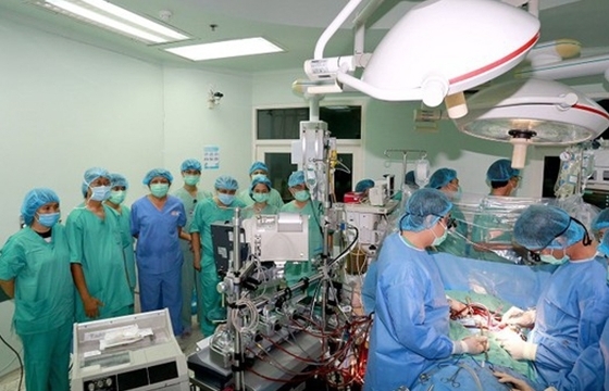 Bộ trưởng Bộ Y tế khen ngợi thành tích ca ghép tạng xuyên Việt