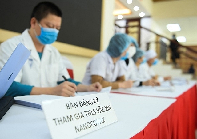 Thêm 17 người được tiêm thử nghiệm vắc xin Covid-19 của Việt Nam