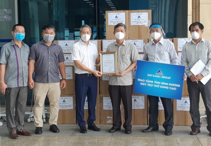 Tập đoàn Đất Xanh triển khai trao tặng thiết bị y tế cho 6 tỉnh thành phía Nam
