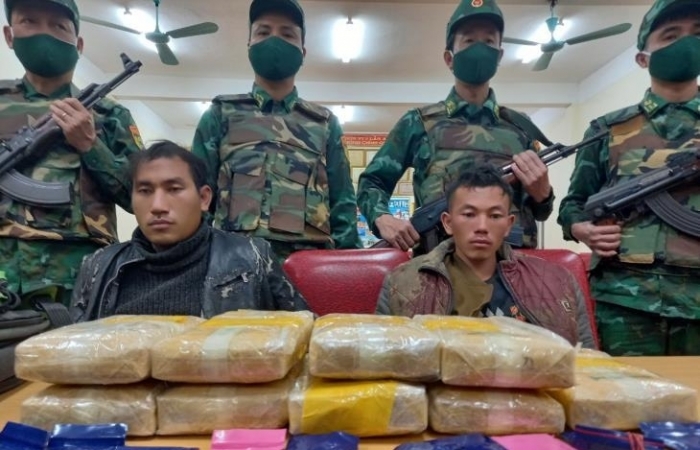 Biên phòng Nghệ An bắt 2 đối tượng vận chuyển 54.000 viên ma túy tổng hợp