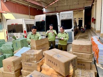 Lạng Sơn: Thu giữ 7.700 sản phẩm mỹ phẩm nhập lậu