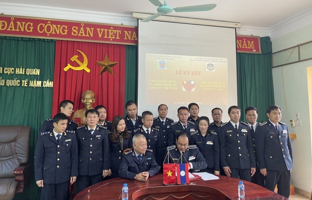 Hải quan Nậm Cắn (Việt Nam)- Hải quan NamKan (Lào): Nâng cao hiệu quả phối hợp kiểm soát biên giới