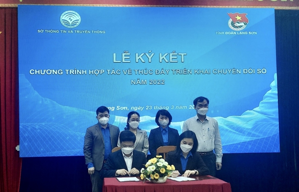 Lạng Sơn: Ký kết hợp tác thúc đẩy triển khai chuyển đổi số