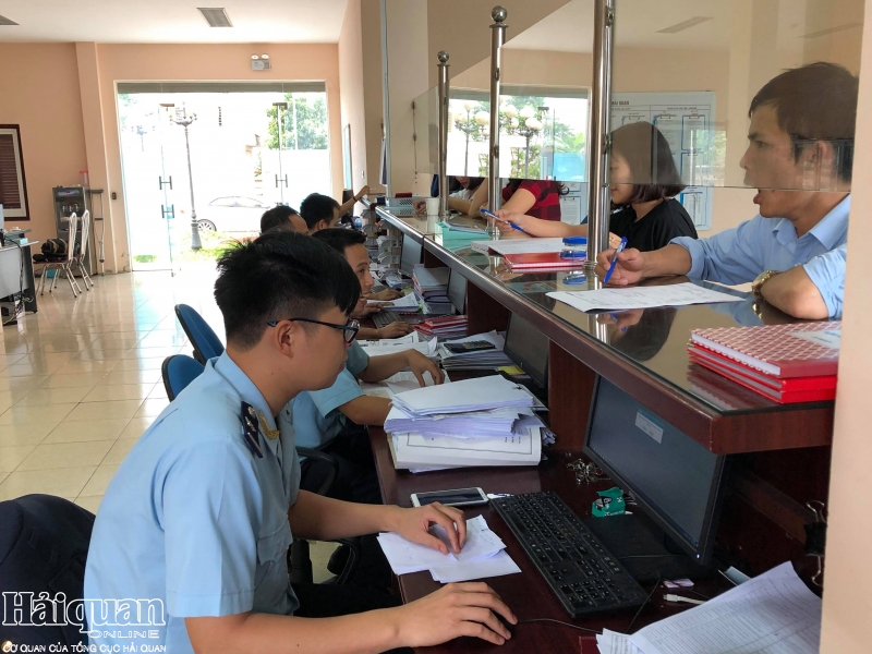 Hải quan Hà Nam: Một tháng tiếp nhận và xử lý 10.000 tờ khai hải quan 