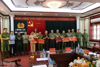 Lạng Sơn: Khen thưởng lực lượng triệt phá vụ vận chuyển 20 bánh heroin