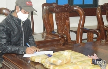 Biên phòng Hà Tĩnh bắt đối tượng vận chuyển 60.000 viên ma túy 