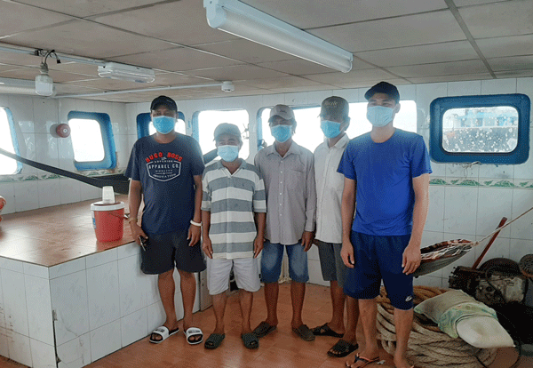 Hiện 5 thuyền viên đã được đưa đi cách ly tập trung tại Trung tâm Y tế thành phố Phú Quốc theo quy định.