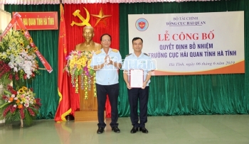 Ông Nguyễn Hồng Linh giữ chức vụ Cục trưởng Cục Hải quan Hà Tĩnh