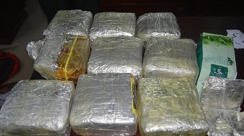 Nghệ An: Bắt giữ đối tượng vận chuyển 10 kg ma túy tổng hợp