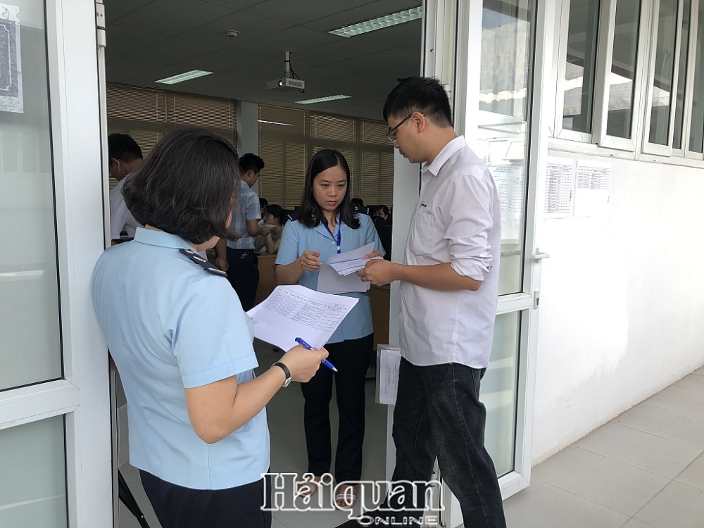 Hình ảnh kỳ thi chứng chỉ nghiệp vụ khai hải quan khu vực phía Bắc nhung hinh anh tai ky thi chung chi nghiep vu khai hai quan khu vuc phia bac