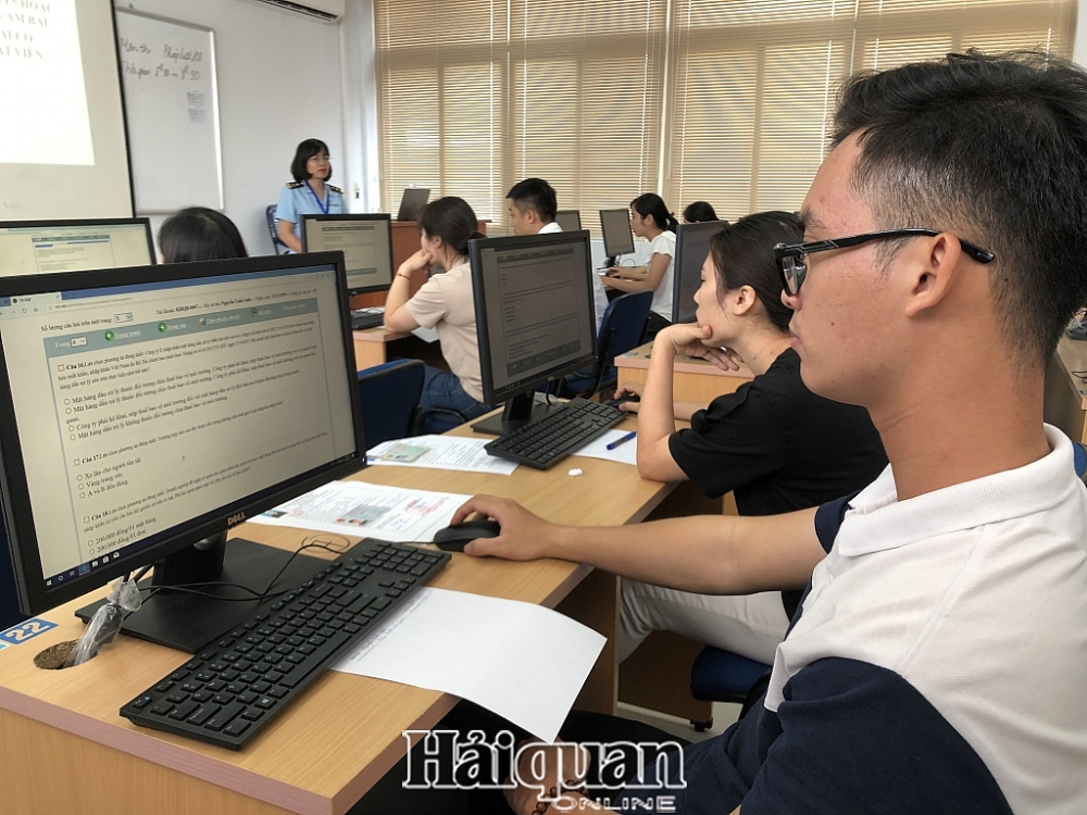 Hình ảnh kỳ thi chứng chỉ nghiệp vụ khai hải quan khu vực phía Bắc nhung hinh anh tai ky thi chung chi nghiep vu khai hai quan khu vuc phia bac