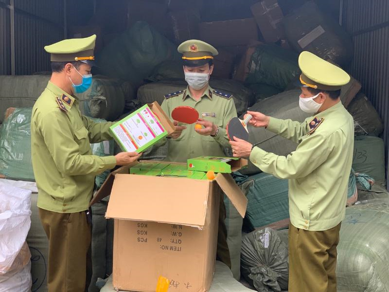 Lạng Sơn: Ngăn chặn hàng lậu vận chuyển qua dịch vụ chuyển phát