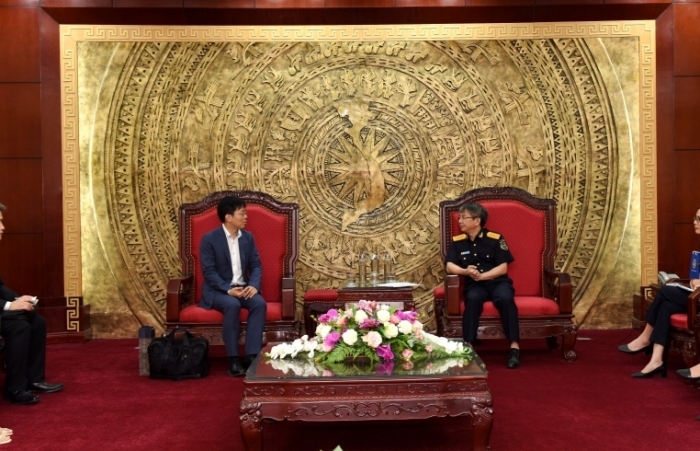 Phó Tổng cục trưởng Mai Xuân Thành tiếp xã giao Đại sứ Nhật Bản tại Việt Nam