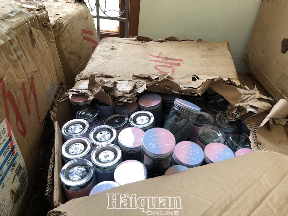 Một ngày Hải quan Tân Thanh liên tiếp phát hiện 5 vụ, thu giữ số lượng lớn hàng vô chủ Một ngày Hải quan Tân Thanh liên tiếp phát hiện 5 vụ, thu giữ số lượng lớn hàng vô chủ