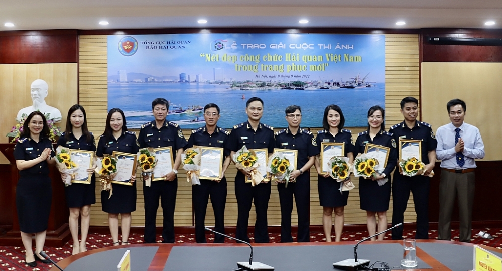 Rộn ràng lễ trao giải “Nét đẹp công chức Hải quan Việt Nam trong trang phục mới”