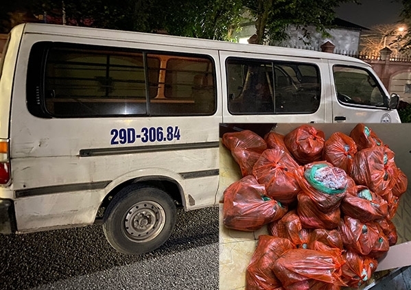 Nghệ An: Bắt phương tiện vận chuyển 850 kg sản phẩm động vật hôi thối