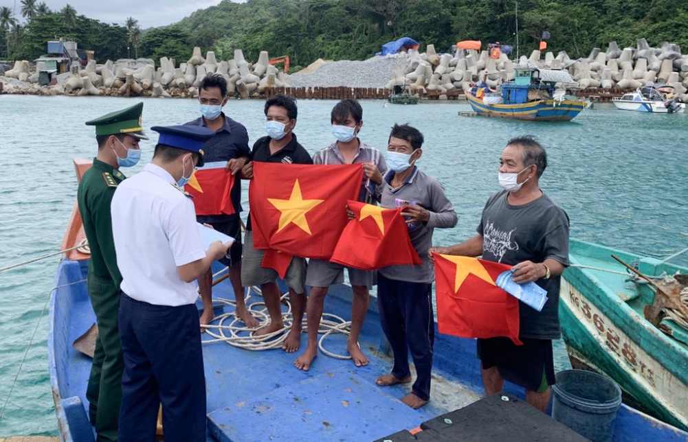 Đẩy mạnh tuyên truyền Luật Cảnh sát biển Việt Nam trên vùng biển Tây Nam