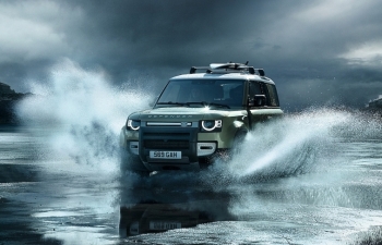 Land Rover Defender mới giá từ 3,7 tỷ đồng