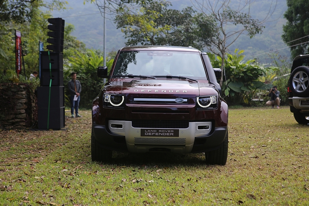Land Rover Defender 130 chính thức có mặt tại Việt Nam với giá từ 6 tỷ đồng
