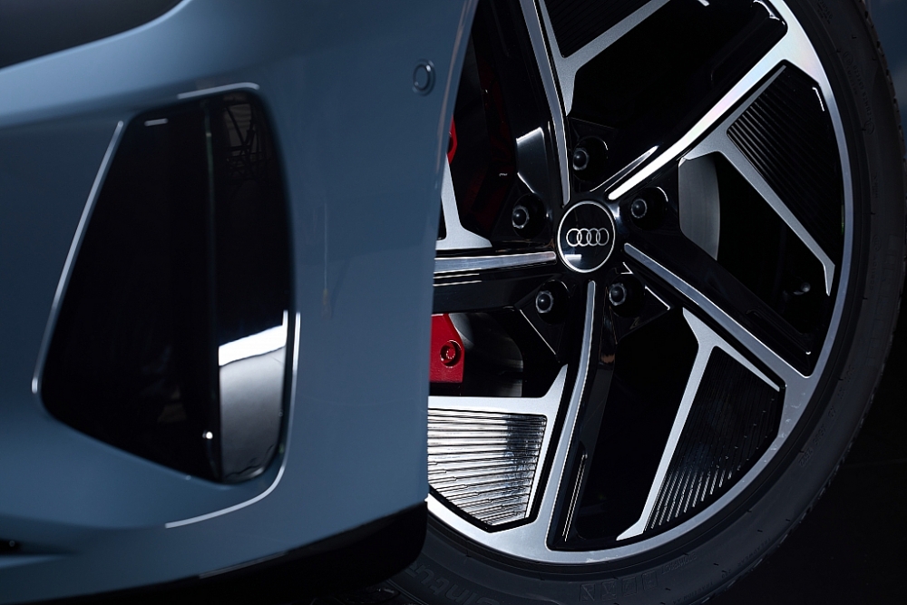 5,9 tỷ đồng, mẫu xe thuần điện cao cấp Audi RS e-tron GT chính thức có mặt tại Việt Nam
