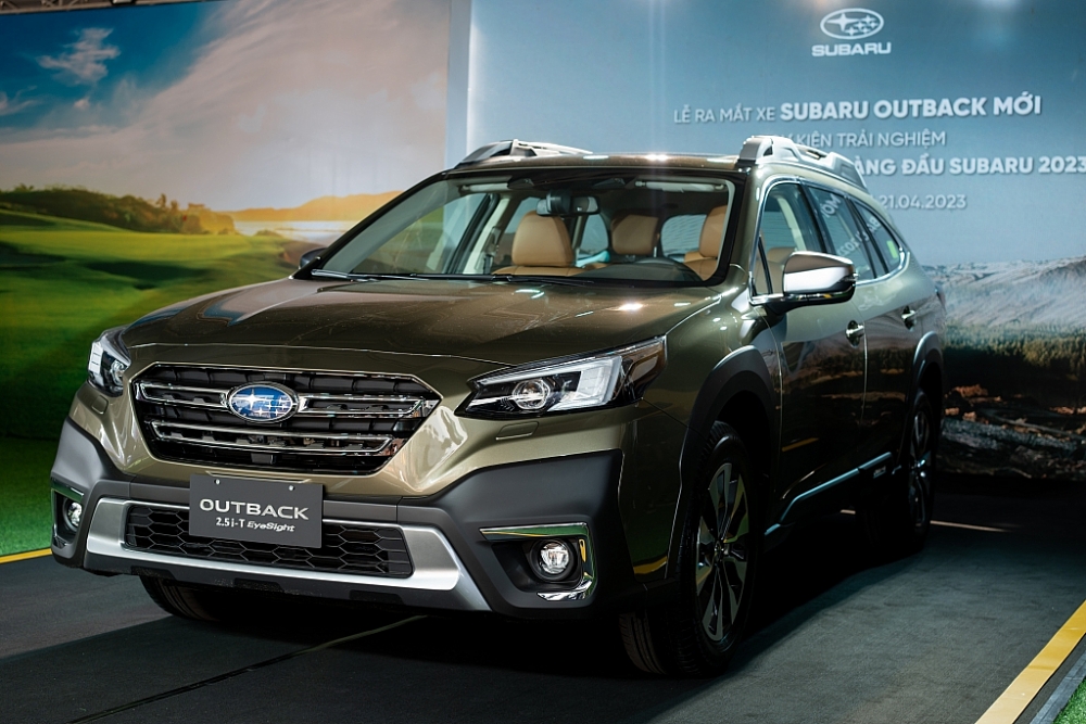 Nhiều nâng cấp Subaru Outback 2023 chốt giá 2,099 tỷ đồng