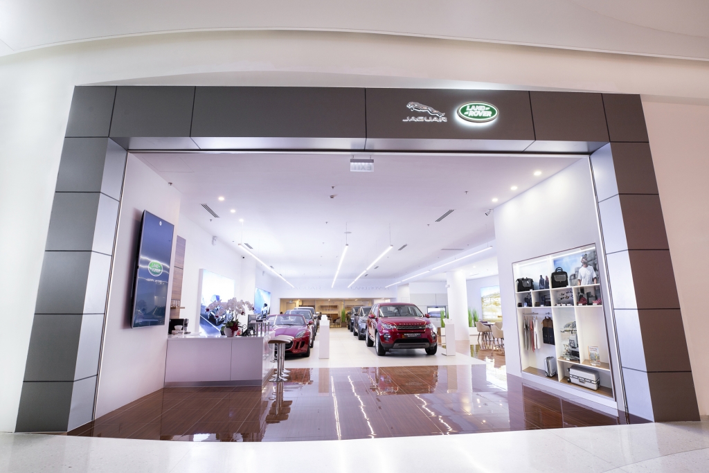 Phú Thái Mobility ra mắt không gian trưng bày mới của Jaguar và Land Rover phu thai mobility ra mat khong gian trung bay moi cua jaguar va land rover