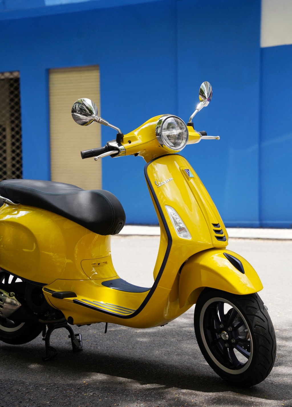 Sơn Xe Vespa Màu Vàng Nổi Bật Tại Tp Hồ Chí Minh  Sơn Xe 168 Paint