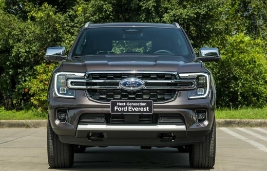 Giá từ 1,099  tỷ đồng, Ford Everest thế hệ mới chính thức có mặt tại Việt Nam