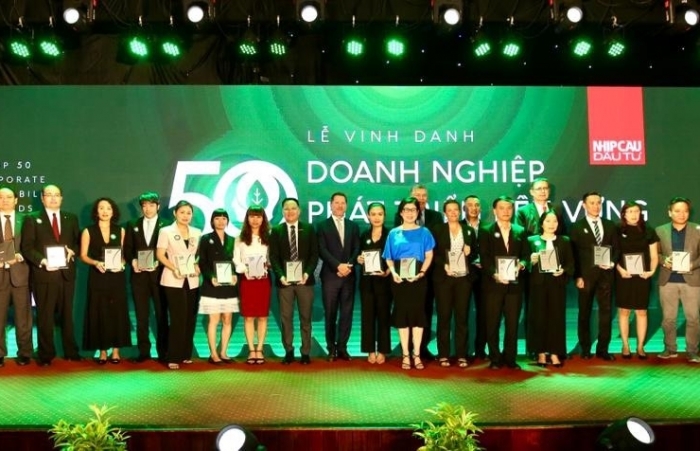 AkzoNobel giành giải thưởng TOP 50 Doanh nghiệp Phát triển bền vững 2022 tại Việt Nam