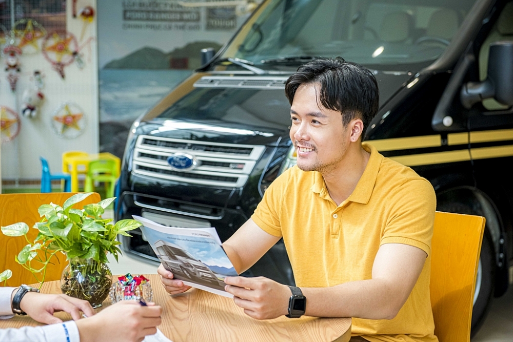 Ford Việt Nam ưu đãi đặc biệt cho khách hàng vay mua xe Ford Transit Luxury
