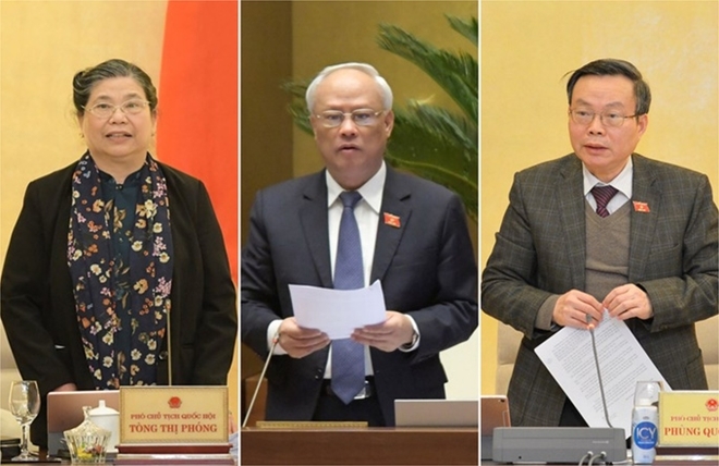 Các Phó Chủ tịch Quốc hội được đề nghị Quốc hội miễn nhiệm là: Tòng Thị Phóng, Uông Chu Lưu, Phùng Quốc Hiển (từ trái sang)
