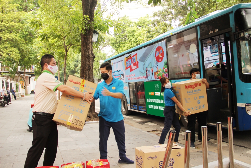 Khởi động “Siêu thị 0 đồng” hỗ trợ người lao động bị ảnh hưởng Covid-19 tại Hà Nội