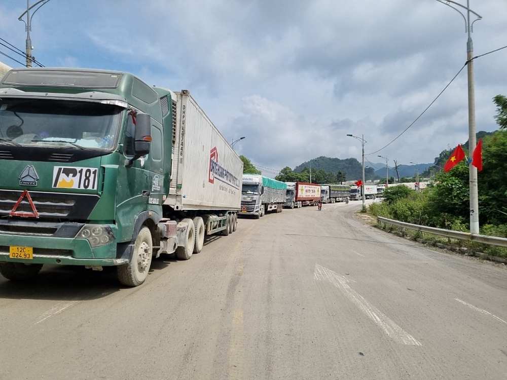 Hàng hoá xuất khẩu sang Trung Quốc qua cửa khẩu Tân Thanh. Ảnh:  Nguyễn Thanh