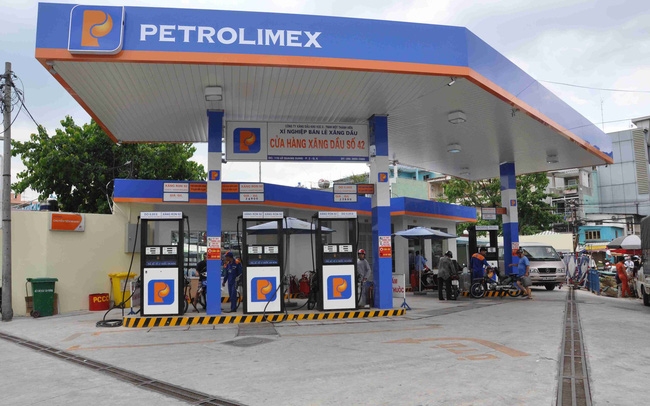 Lượng xăng dầu bán lẻ của Petrolimex tăng mạnh