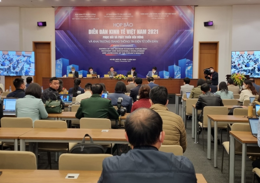 Diễn đàn kinh tế Việt Nam 2021: Tìm lối phục hồi, phát triển bền vững