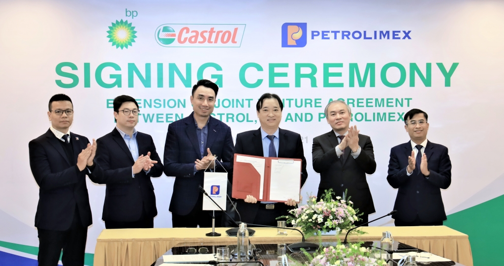 Tập đoàn BP ký kết gia hạn hợp đồng liên doanh với Petrolimex