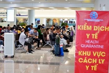 Khách nhập cảnh tại sân bay Nội Bài sẽ khai báo y tế như thế nào?