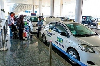 Tạm dừng hoạt động của các phương tiện taxi phục vụ giải tỏa hành khách tại sân bay Nội Bài