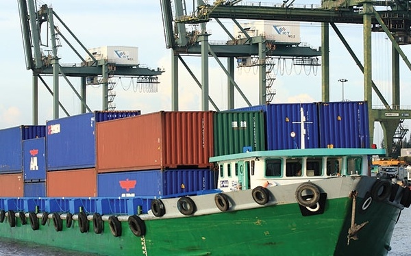 Giám sát hải quan thế nào đối với hàng ùn tắc tại cảng biển chuyển cửa khẩu?