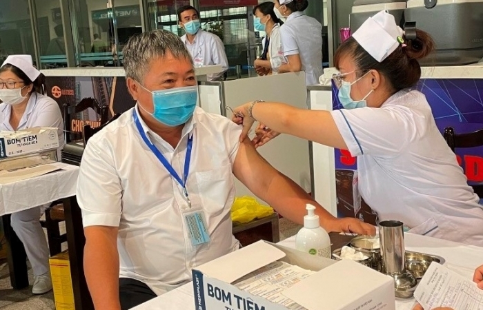 11/21 cảng hàng không đã tổ chức tiêm vắc xin phòng Covid-19