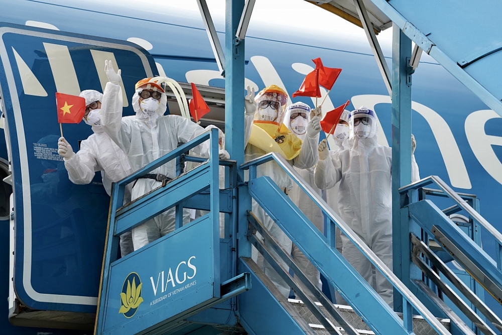 Vietnam Airlines vận chuyển miễn phí người và hành lý phòng chống dịch cho Bắc Ninh, Bắc Giang