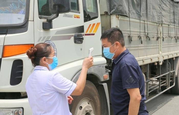 Phương tiện ưu tiên lưu thông qua khu vực phòng chống dịch Covid-19 miền Bắc, miền Trung đi thế nào?