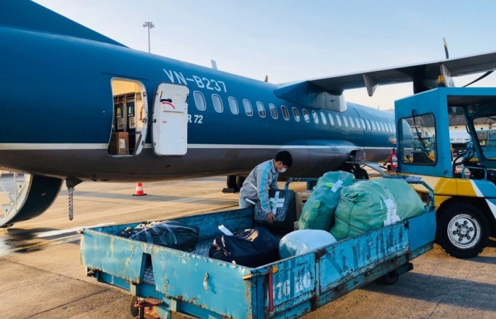 Vietnam Airlines Group tiếp sức cho miền Trung vượt qua bão lũ