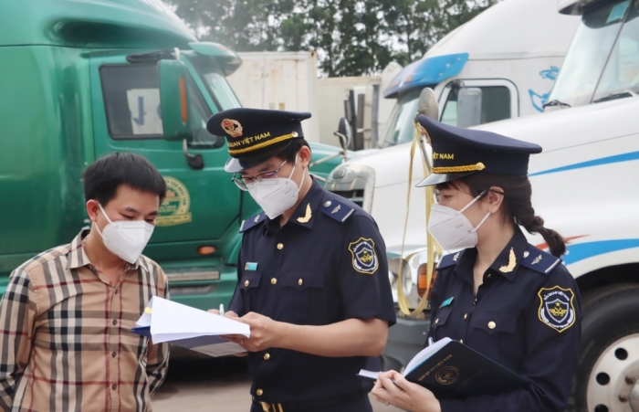 Hải quan Quảng Ninh: Sát cánh doanh nghiệp trong thời điểm tạm ngừng thông quan