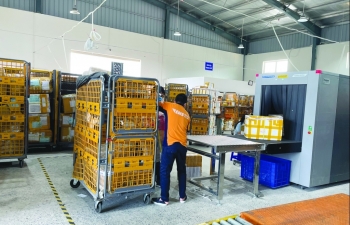 Thu thuế tự động hàng nhập khẩu giá trị thấp: Triệt tiêu hàng giá rẻ bất thường