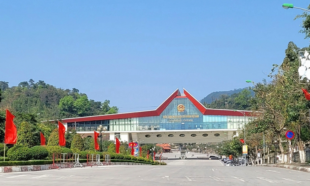 Lạng Sơn đẩy mạnh phát triển kinh tế cửa khẩu
