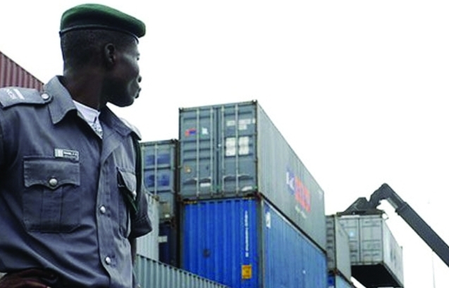 Hải quan Nigeria góp phần kiểm soát các sản phẩm bảo vệ sức khoẻ người dân